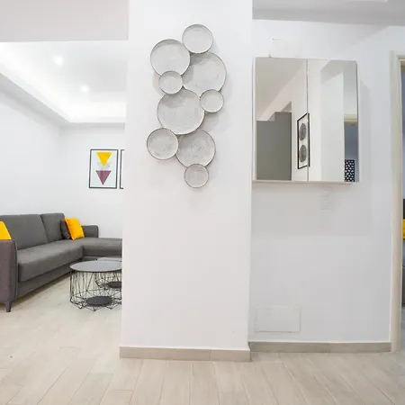 Rodini House דירה